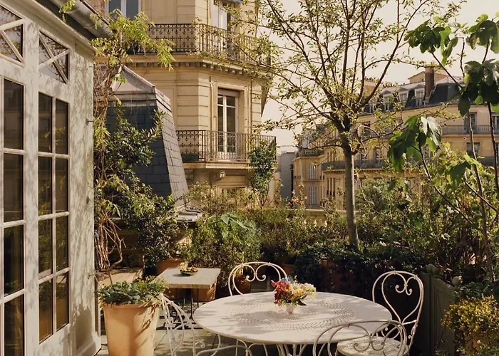 Chateau Voltaire Parigi